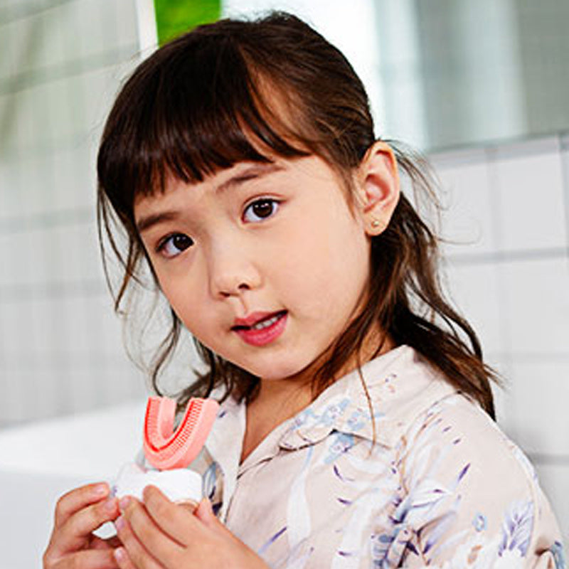 Automatic U-Shaped Electric Toothbrush for Adults & Kids – 360° Smart Cleaning with Whitening & Gum Care. Hands-Free U-Type Electric Toothbrush – 360° Ultrasonic Whitening Toothbrush with Gum Massage.